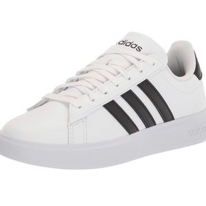Women’s Adidas Grand Court 2.0.  Size 7